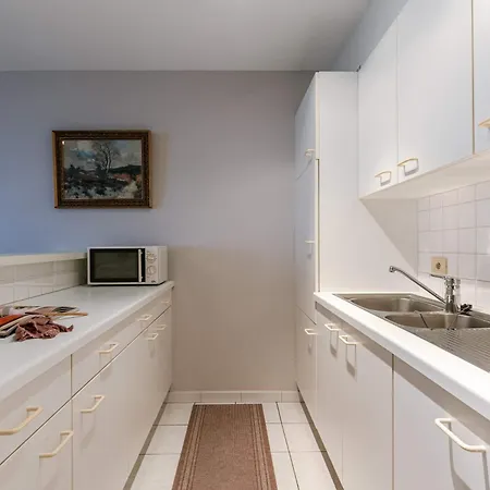 Bel Air Holiday - Stylish 2-Bedroom Apartment Near The Sea T76 * Oostende