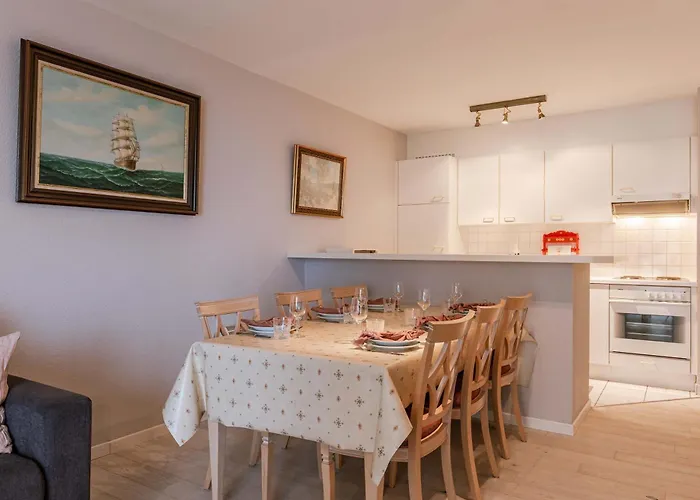 公寓 Bel Air - Stylish 2-bedroom Near The Sea T76 *