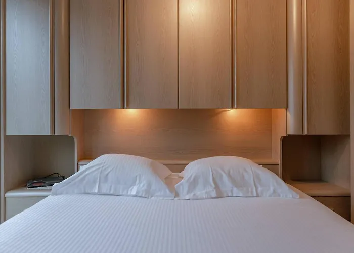 Bel Air - Stylish 2-bedroom Near The Sea T76 公寓